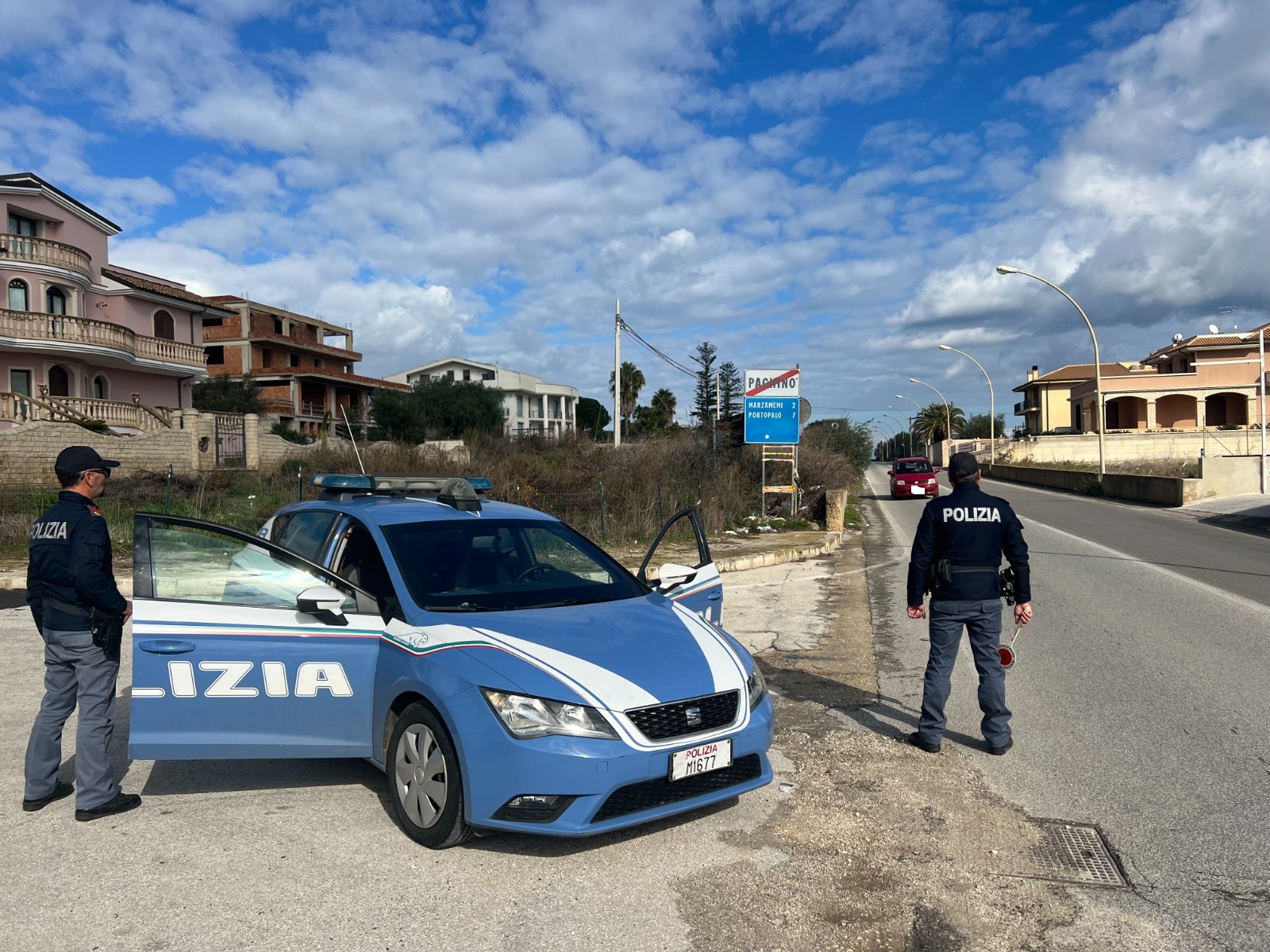 Controlli a Pachino, sanzioni per esercizio commerciale e denunce: anche un uomo per lesioni personali a nipote